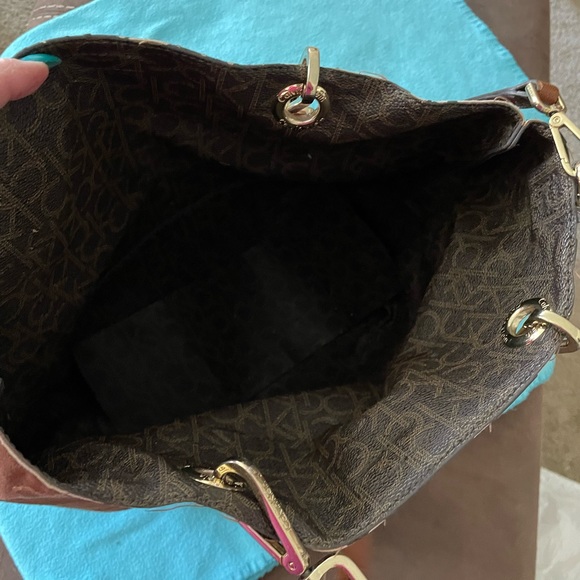 Calvin Klein large purse - Picture 2 of 3